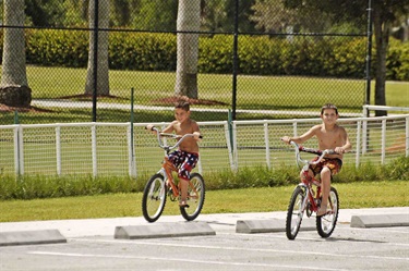 Donna Fiala Eagle Lakes Community Park